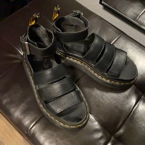 Clarissa platform sandals